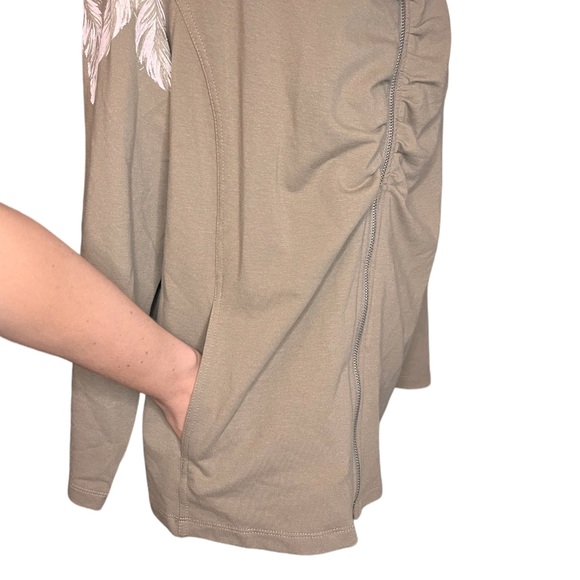 NEW Susan Graver zip up - brown, rhinestones, pockets, feathers, NWT - Picture 4 of 11
